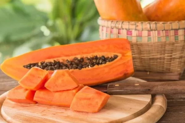 Why is "Papaya" an anti-aging food for people aged 40+?